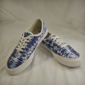 𝅺AVON Blue & White Tie-Dyed Sneakers